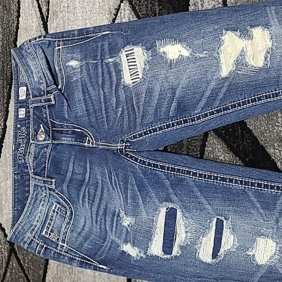 MISS ME DESTRUCTION PATCHWORK MID-RISE SKINNY DENIM JEAN - Picture 5 of 12